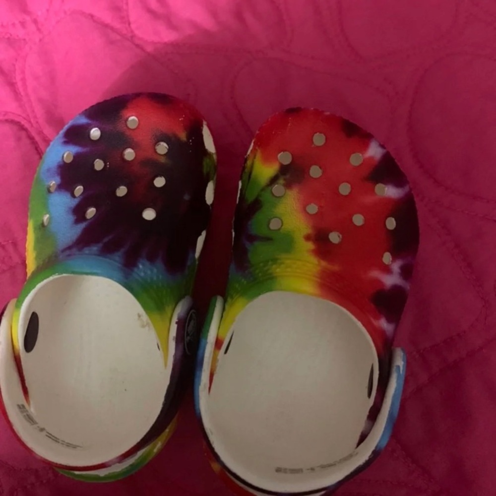 Too small - Picture 2 of 2